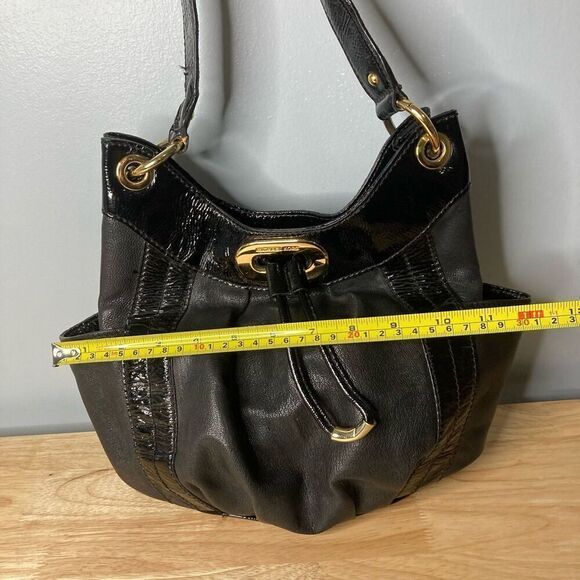 Michael Kors, Mixed Leather Drawstring Hobo Bucket Shoulder Bag - Picture 5 of 16